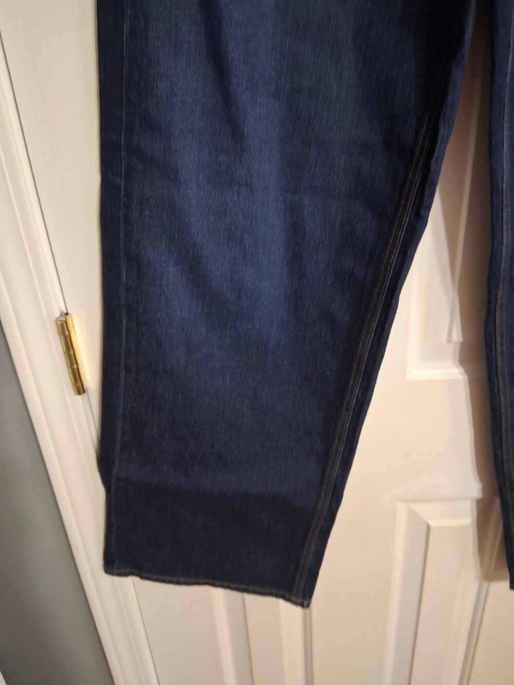 NWT Women's Old Navy Midrise The Slouchy Wide Leg Jeans Size 8 Tall BUTTON FLY - Picture 8 of 10